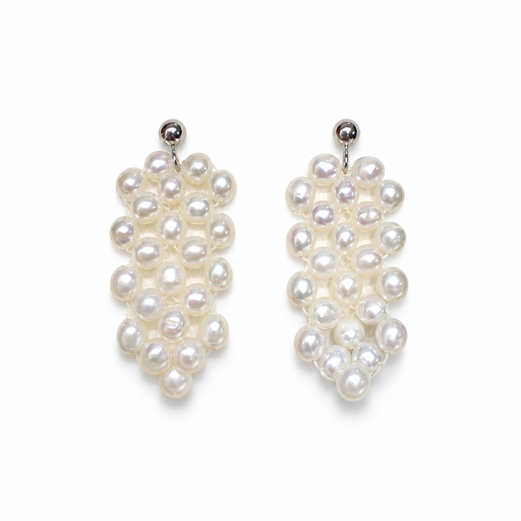 081-3-4mm-natural-freshwater-pearl-earrings-