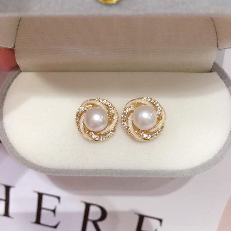 Stud 18K Gold Plated Natural Freshwater Pearl Earrings