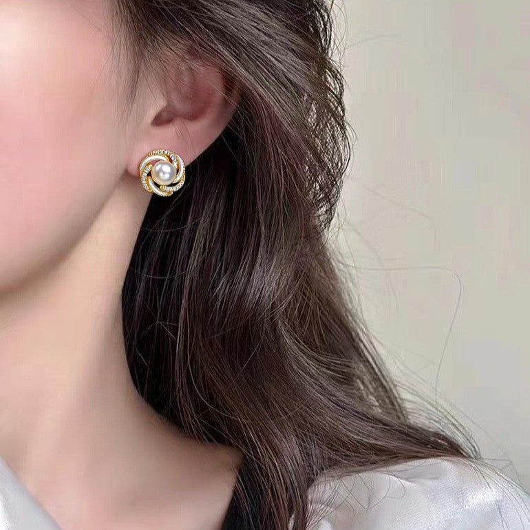 Stud 18K Gold Plated Natural Freshwater Pearl Earrings