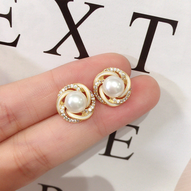 Stud 18K Gold Plated Natural Freshwater Pearl Earrings