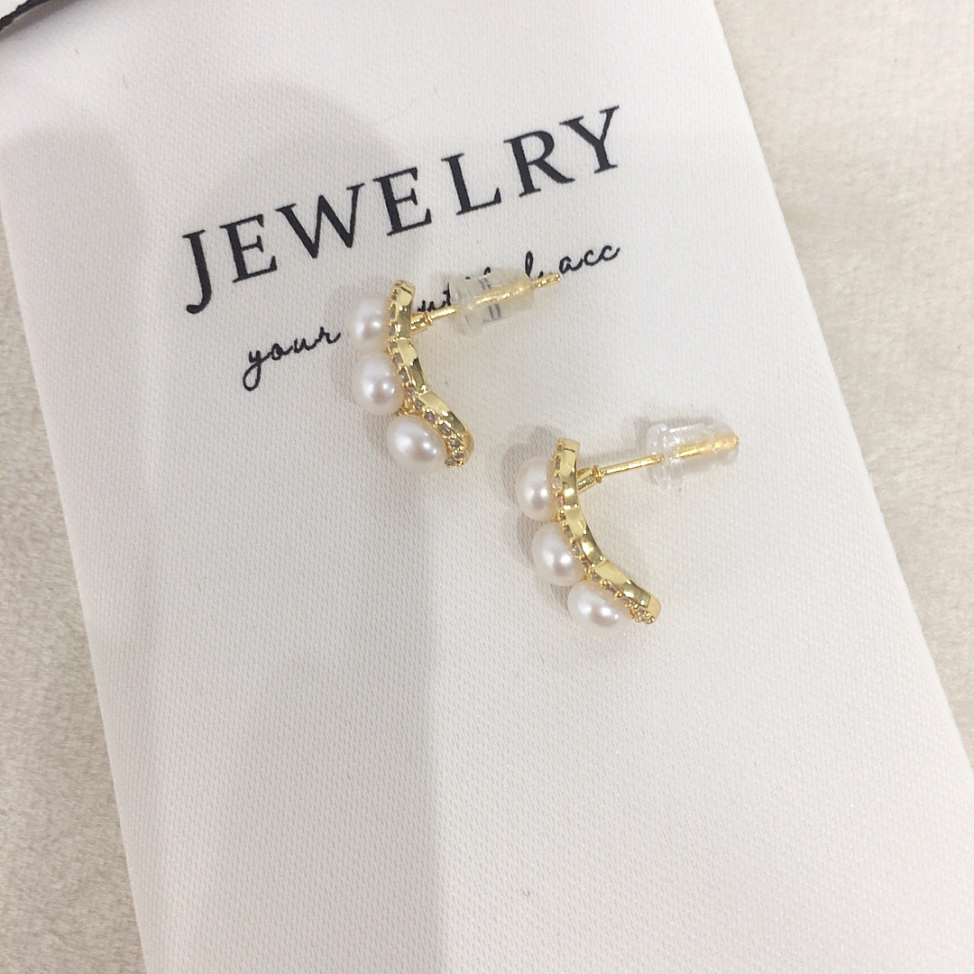 Exquisite Natural Freshwater Pearl Earrings