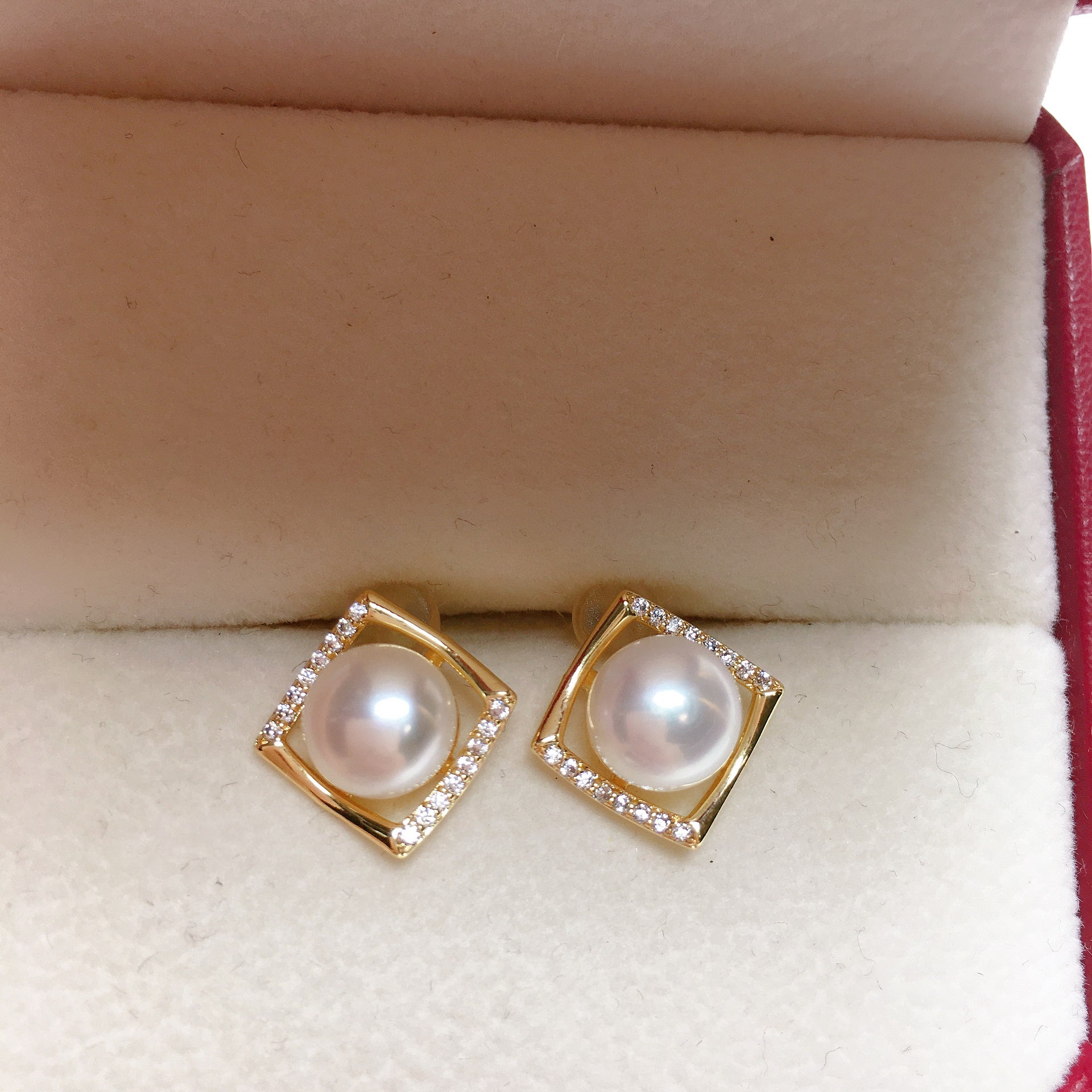 Stud 18K Gold Plated Natural Freshwater Pearl Earrings 8mm