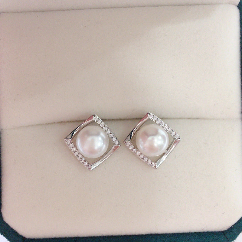 Stud 18K Gold Plated Natural Freshwater Pearl Earrings 8mm