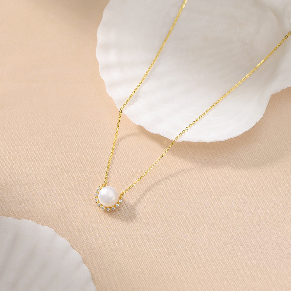 Minimalist Freshwater Pearl Necklace