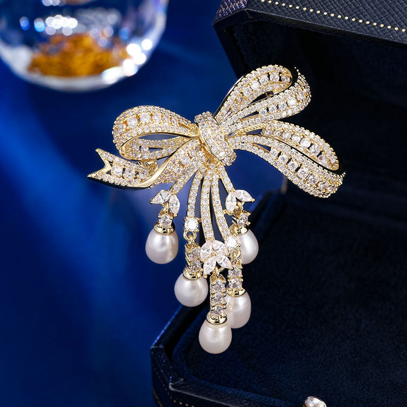 Bow Pearl Brooch pin